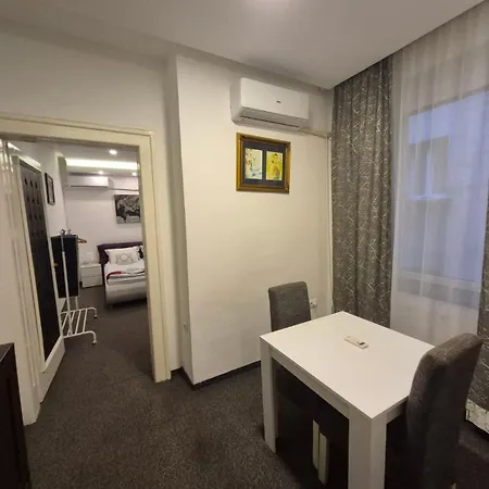 Suite In Central Pedestrian Zone Belgrad Exterior foto